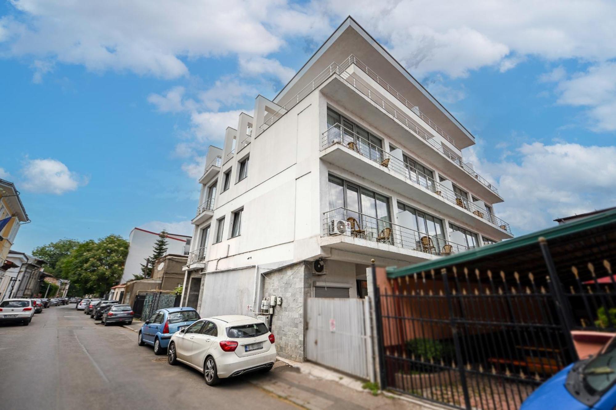 Urban Elegance - Stylish Central Accommodation Bucharest Exterior photo